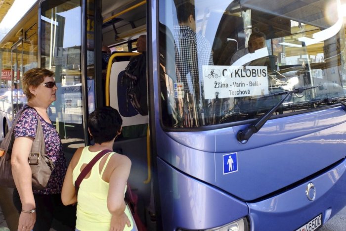 Ilustračný obrázok k článku Búrlivá diskusia pre žilinské prímestské linky: Zmluva s dopravcami onedlho končí