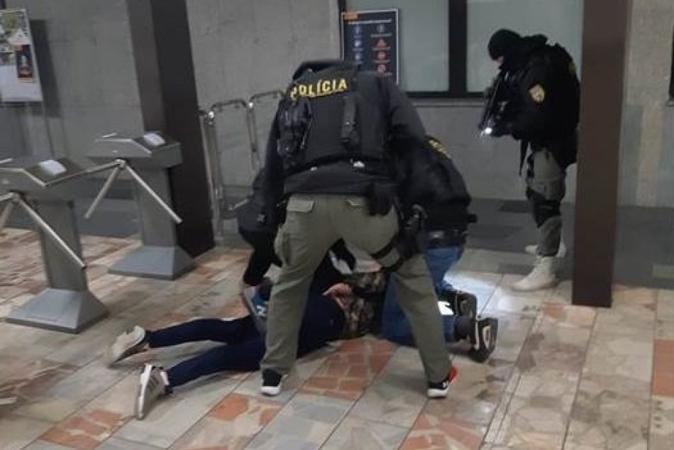 Ilustračný obrázok k článku Polícia zadržala Slováka, ktorý napadol hráča Spartaka Trnava