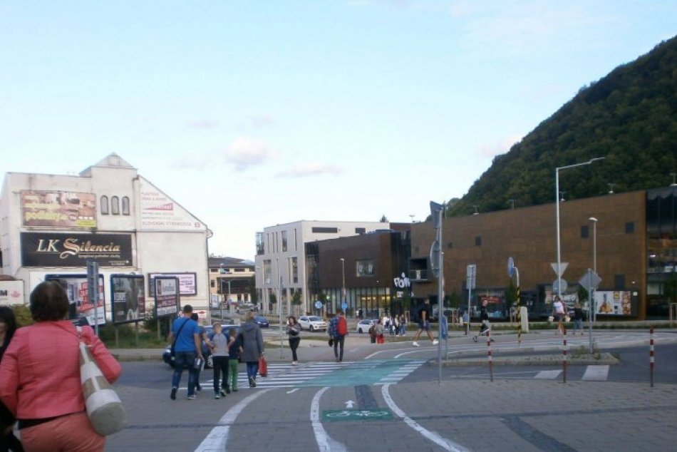 Ilustračný obrázok k článku Koronavírus: Opatrenia prijal aj bystrický Point. Takto chce chrániť návštevníkov