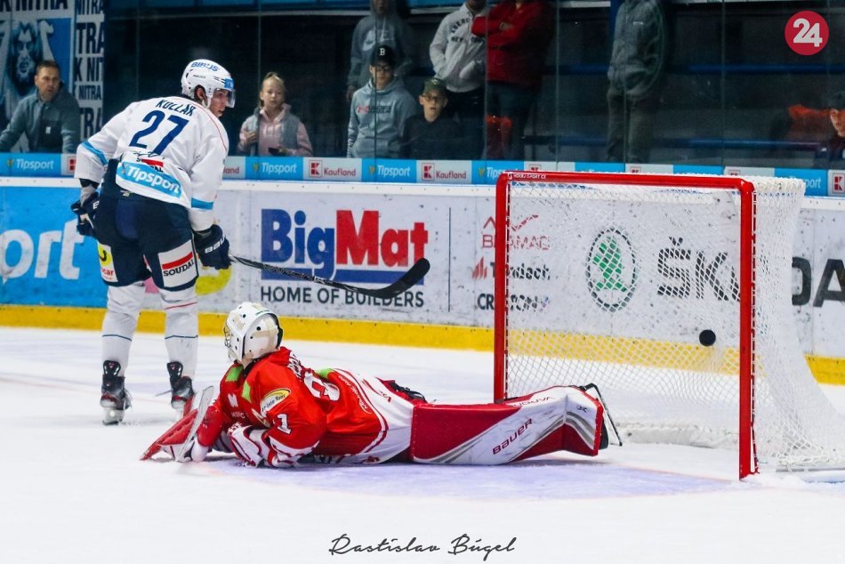 Ilustračný obrázok k článku Nitra zmazala dvojgólové manko: Zápas s Miškovcom rozhodli nájazdy, FOTO