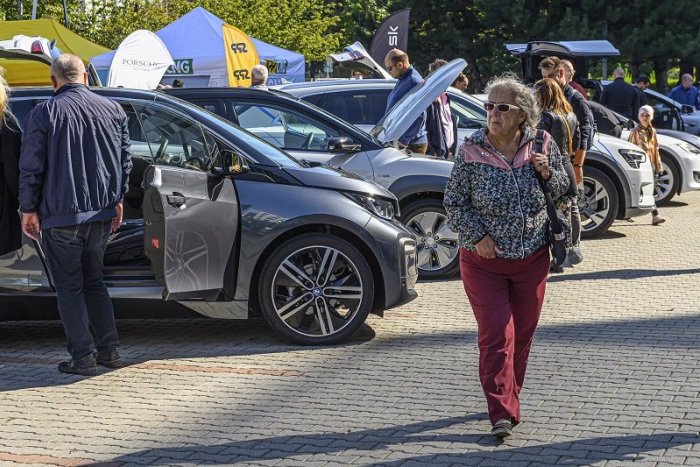 Ilustračný obrázok k článku Vozidlá budúcnosti? Deň ekomobility v Bratislave predstavil novinky, štát sľubuje dotácie, FOTO