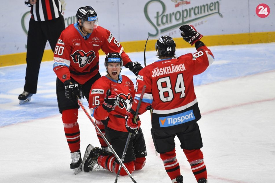 Ilustračný obrázok k článku Cenný skalp bystrických baranov. Na bratislavskom ľade zdolali Slovan, FOTO