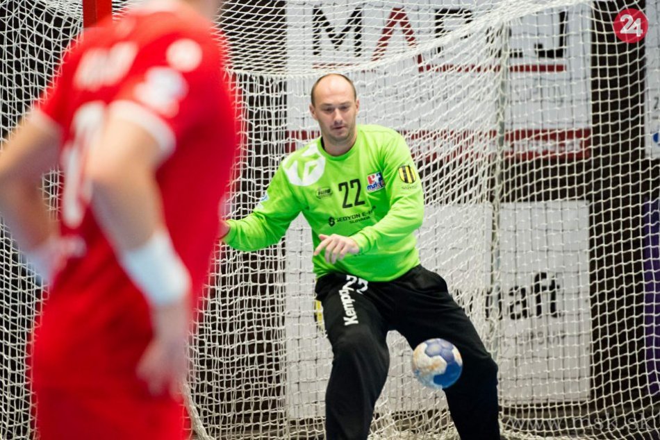 Ilustračný obrázok k článku Vypomohol Považskobystričanom: Teraz mužskú šatňu vymení za ženskú