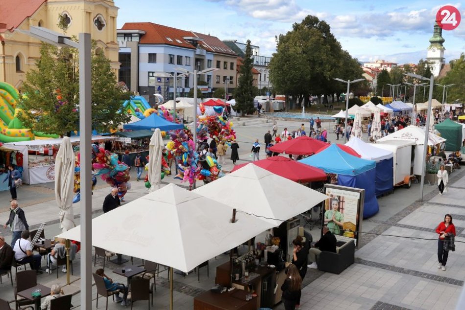 Ilustračný obrázok k článku Čo niečo také robilo na JARMOKU!? Predajca sŕdc s heslami HLINKOVEJ gardy čelí OBŽALOBE