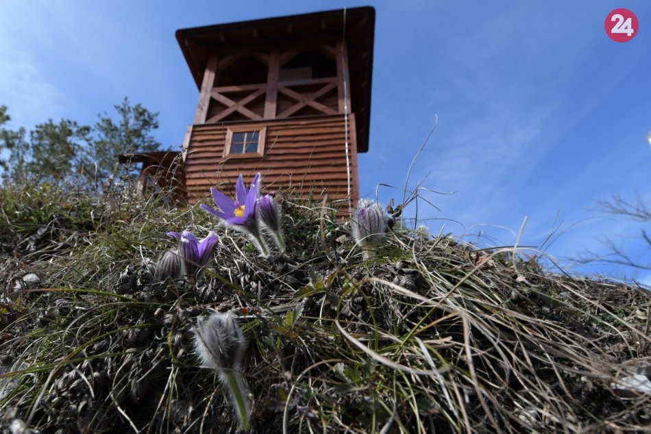 Ilustračný obrázok k článku Jesenná krása z výšky: 5 rozhľadní pri Žiline, ktoré ponúknu úžasné výhľady