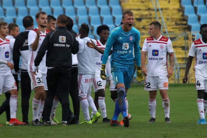 Ilustračný obrázok k článku Vydretý postup: Trenčania rozhodli až v penaltovej dráme