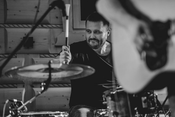 Ilustračný obrázok k článku Prešovský bubeník Stano Kociov: Každý jeden koncert je pre mňa darom