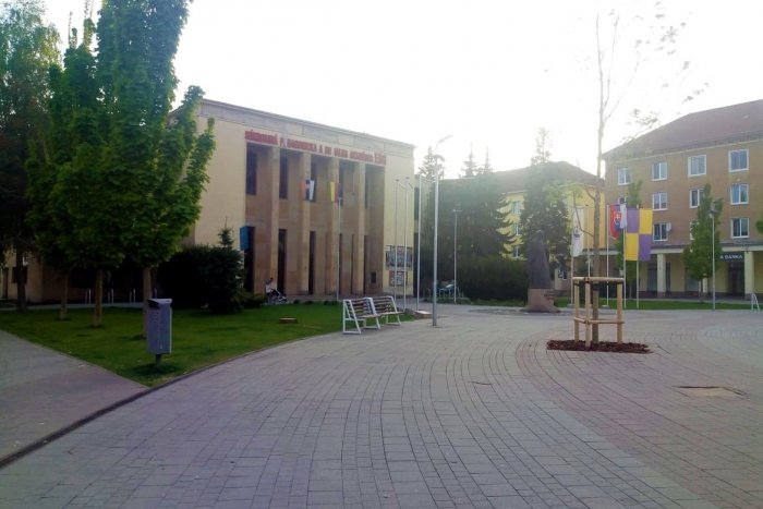 Ilustračný obrázok k článku O žiarskom kulturáku je rozhodnuté: Odpredaj je schválený, kam pôjdu útržené peniaze?