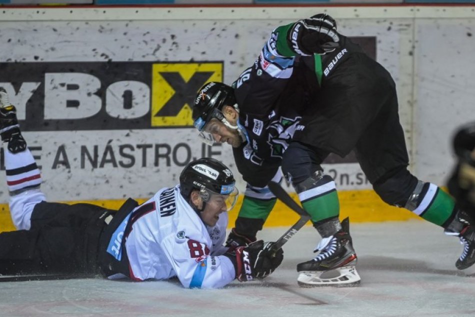 Ilustračný obrázok k článku Bystričania doma nestačili na Zámky. Nedokázali ani raz skórovať, FOTO