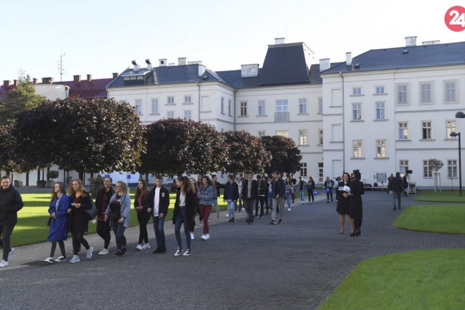 Ilustračný obrázok k článku Ústavný súd opäť otvoril svoje brány pre verejnosť, FOTO