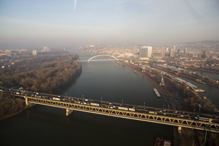 Ilustračný obrázok k článku Vodiči, pozor! Výstavba obchvatu si vyžiada v najbližších dňoch dopravné obmedzenia