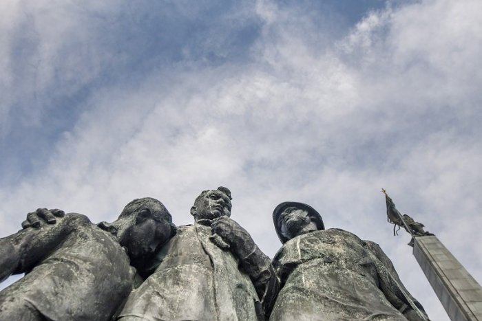 Ilustračný obrázok k článku Múzeum na Slavíne zostáva v nedohľadne, odstrániť musia poruchy