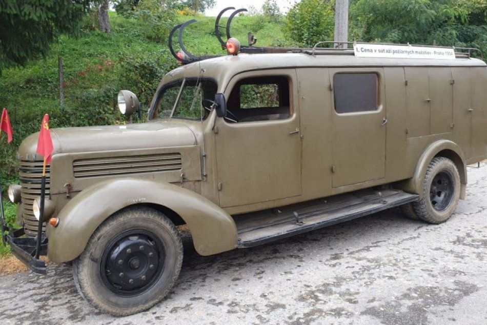 Ilustračný obrázok k článku KURIOZITA DŇA: Dobrovoľní hasiči využívajú historické vozidlo vyrobené v roku 1947