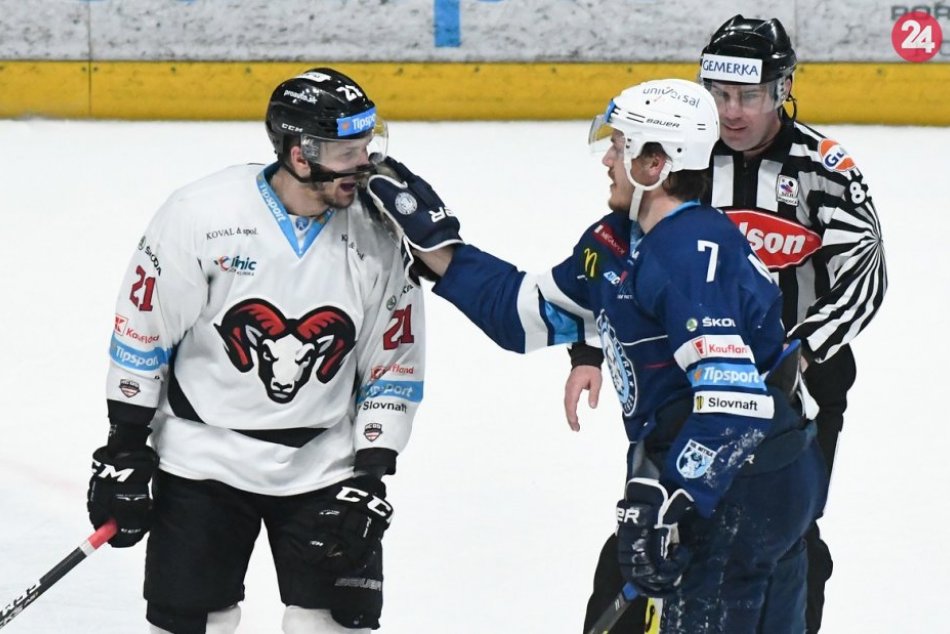 Ilustračný obrázok k článku Kanadský obranca Morrison späť v HK Nitra: O pár dní sa pripojí k mužstvu