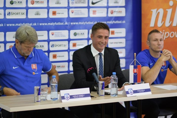 Ilustračný obrázok k článku V Austrálii odštartoval svetový šampionát v malom futbale: Pre Humenčana v dvoch rolách má extra príchuť