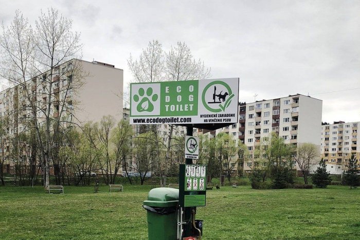 Ilustračný obrázok k článku HLASOVANIE: Spišská Nová Ves zvažuje inštaláciu psích toaliet: Aký je váš názor?