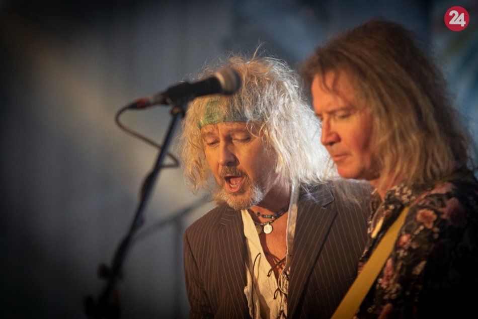 Ilustračný obrázok k článku V Kendiciach bude plný dom: Do obce príde zahrať legendárny Peter Nagy