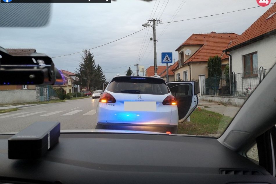 Ilustračný obrázok k článku Rušný utorok na trnavských cestách: Dve ženy sadli za volant pod vplyvom alkoholu