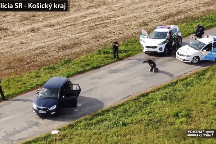 Ilustračný obrázok k článku Fingovaná banková lúpež v Maďarsku preverila spoluprácu slovenských a maďarských policajtov