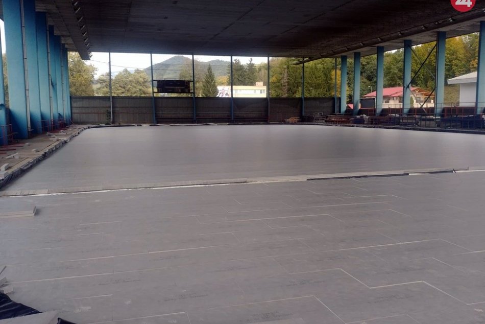 Ilustračný obrázok k článku Rekonštrukcia zimáku v Rožňave: Kedy by mohol byť otvorený? FOTO