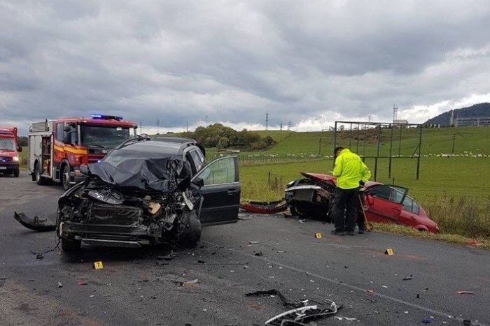 Ilustračný obrázok k článku Nehoda dvoch áut a nákladiaka pri Žiline: FOTO z miesta