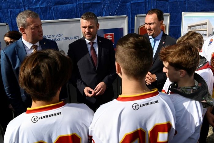 Ilustračný obrázok k článku Pellegrini v Trenčíne: Hokejová akadémia by mala byť liahňou slovenských talentov