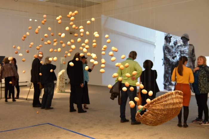 Ilustračný obrázok k článku V mikulášskej galérii chystajú komentovanú prehliadku výstavy súčasného umenia