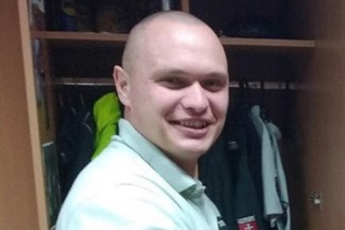 Ilustračný obrázok k článku SÚRNA výzva: V popradskej nemocnici leží v umelom spánku tento policajt, potrebuje krv!