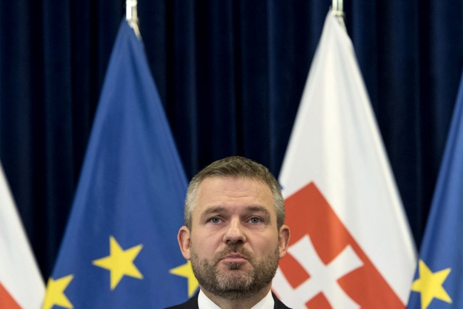 Ilustračný obrázok k článku Premiér nemôže zaujať stanovisko k rozhodnutiu M.Glváča, lebo žiadne nepovedal