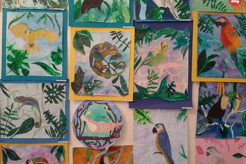 Ilustračný obrázok k článku Cogito TVORÍM ergo sum: Vernisáž na hlohovskom zámku predstavila mladé talenty, FOTO