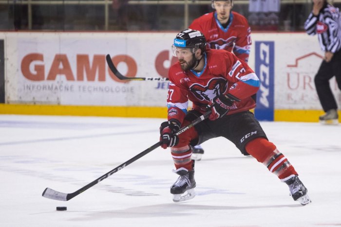 Ilustračný obrázok k článku Staronová posila baranov: Američan Hohmann sa vrátil do Bystrice