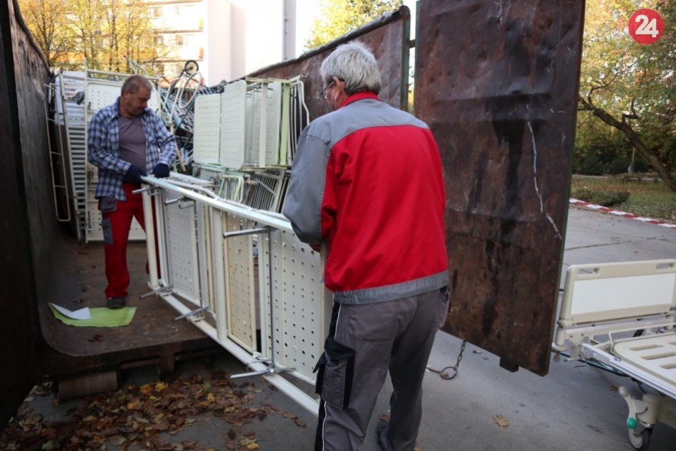 Ilustračný obrázok k článku Dočkali sme sa: Staré lôžka v žilinskej nemocnici dostali zbohom, nové na FOTKÁCH