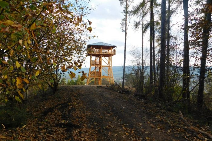 Ilustračný obrázok k článku FOTO novej atrakcie v Lipanoch: V meste majú rozhľadňu, ktorá láka turistov