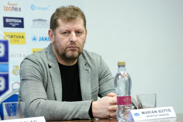 Ilustračný obrázok k článku Prehra s ViOnom si vyžiadala daň: Süttö v Nitre skončil, tím dočasne povedie Gergely Geri