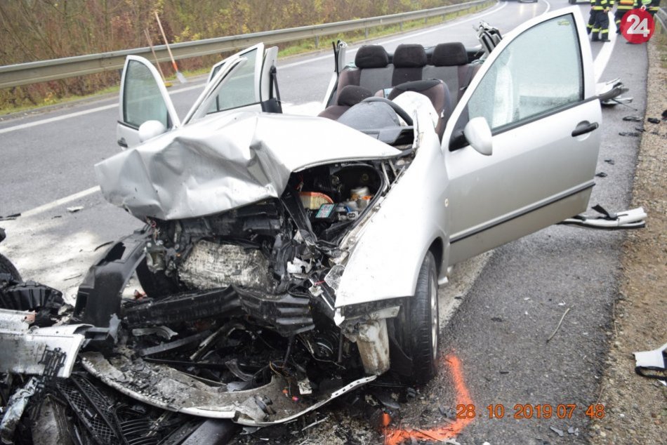 Ilustračný obrázok k článku Policajti o ťažkej nehode na Považí: Zranilo sa aj dieťa (4)