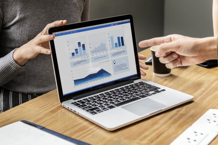 Ilustračný obrázok k článku Ekonomika porastie, ale našinec si môže dovoliť nakupovať čoraz menej