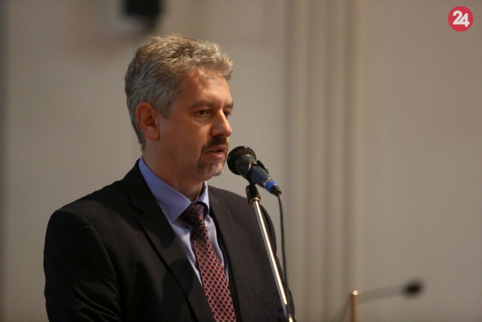 Ilustračný obrázok k článku Košickí poslanci schválili nových riaditeľov mestských podnikov. Funkcie sa ujmu od 1. decembra