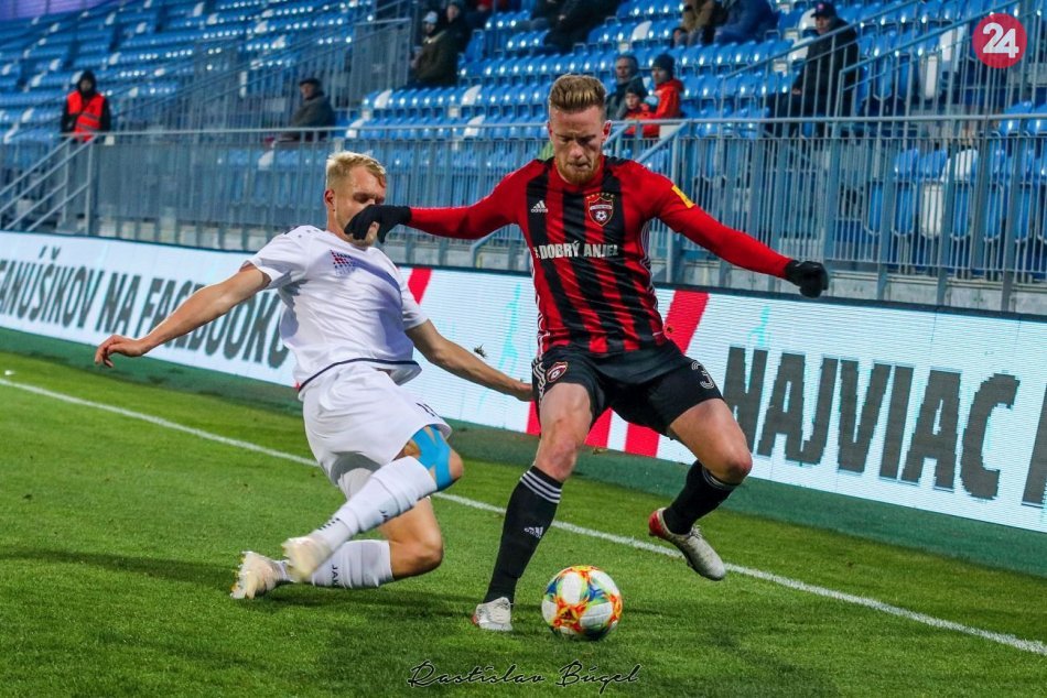 Ilustračný obrázok k článku Nitra zdolala trnavský Spartak: Chéu hovorí, že sme si prehru zaslúžili, FOTO