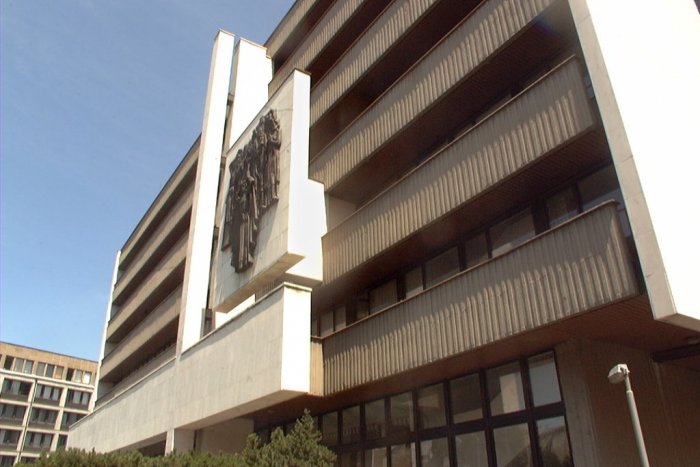 Ilustračný obrázok k článku ZBÚRAŤ či opraviť? Budova najvyššieho súdu na Župnom námestí možno pôjde k zemi