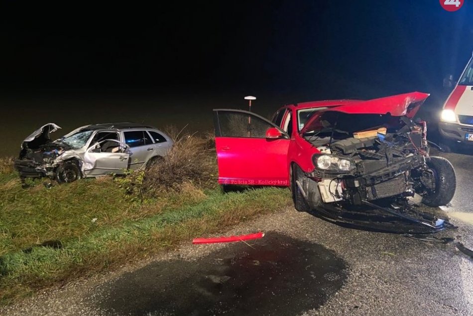 Ilustračný obrázok k článku Zemplínčania mali nehodu: Zrazili sa dve autá, FOTO