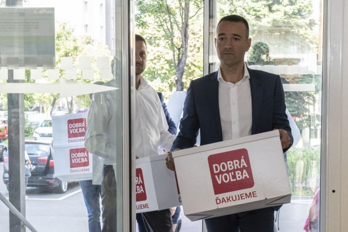 Ilustračný obrázok k článku Drucker o voľbách: Je dôležité ponúknuť konkrétne riešenia, ktoré ľuďom zlepšia život