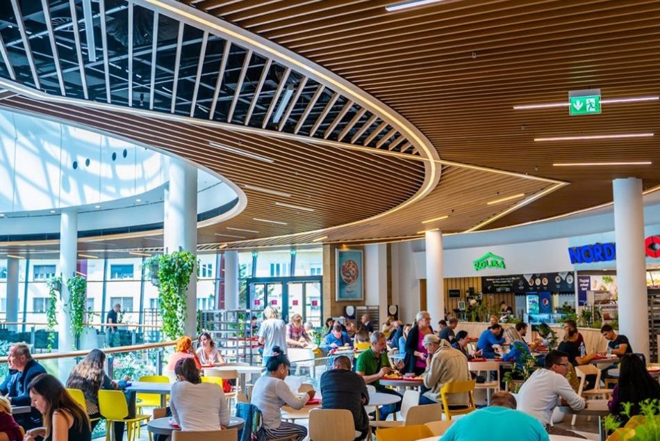 Ilustračný obrázok k článku Polus má od dnes nové meno, viac obchodov a modernejšie priestory + FOTO