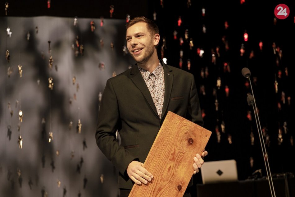 Ilustračný obrázok k článku Divadelné Dosky 2019 sú rozdané: Cenu si odnieslo aj DAB v Nitre