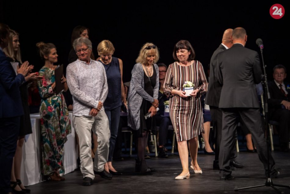 Ilustračný obrázok k článku Ako sa robila žurnalistika v revolučných časoch? ROZHOVOR s novinárkou Novembra '89