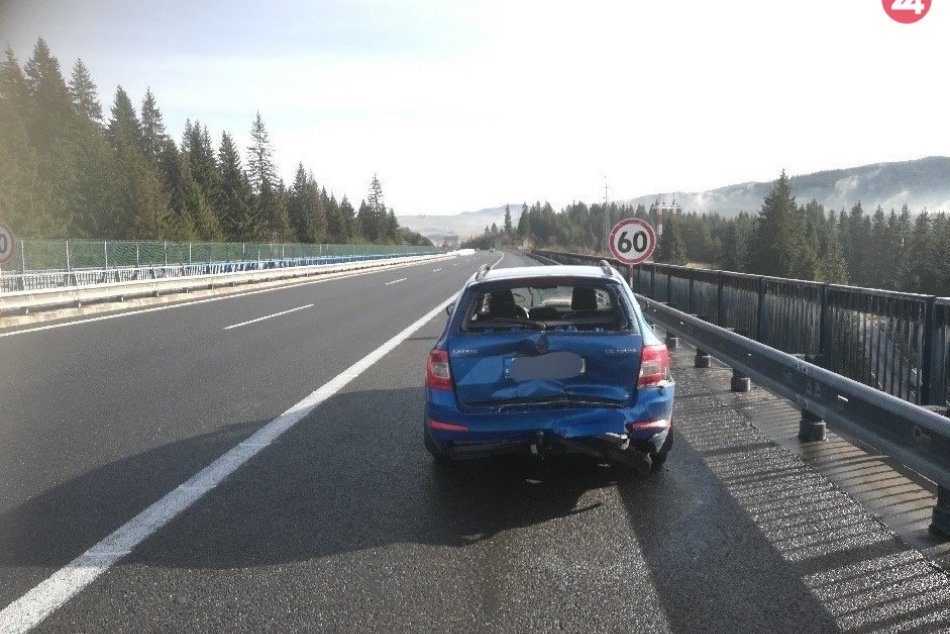 Ilustračný obrázok k článku Nehoda na diaľnici: Pri Východnej sa zrazili dve autá, FOTO