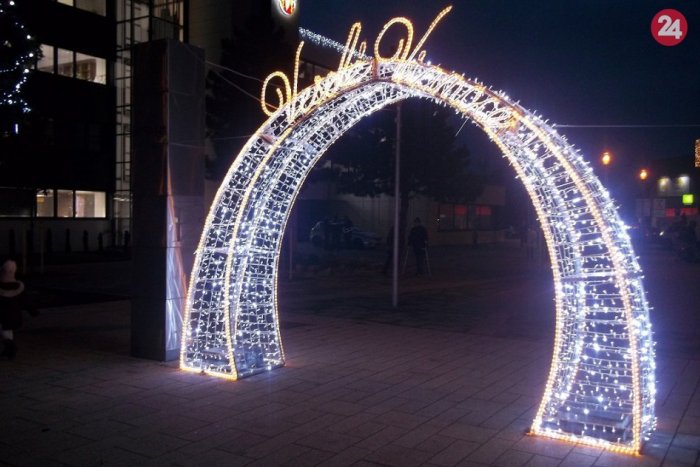 Ilustračný obrázok k článku Vianočné sviatky sa pomaly blížia: Ako sa na ne chystá šalianska radnica?