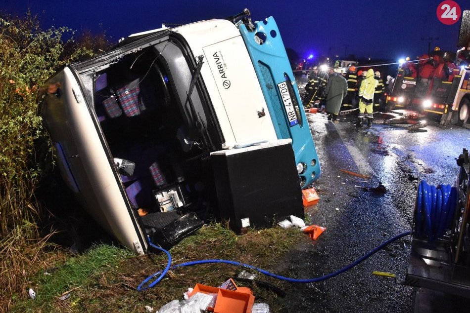 Ilustračný obrázok k článku Domov sa nevrátilo 12 ľudí: Vyšetrovanie tragickej nehody pri Nitre je UKONČENÉ