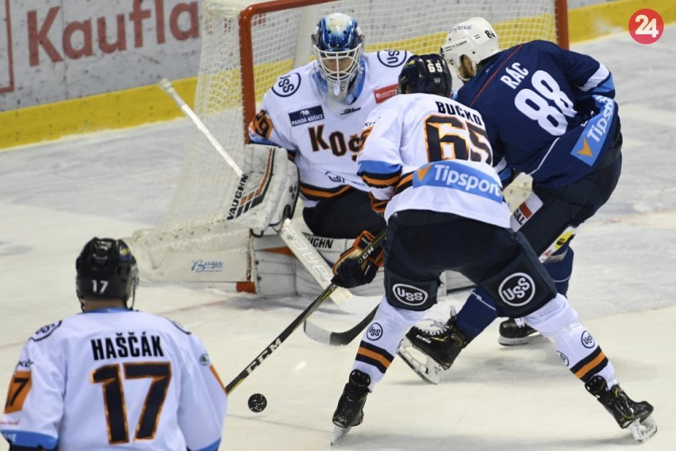 Ilustračný obrázok k článku Spod Zobora odchádza ďalší hráč: HK Nitra ukončil zmluvu s Romanom Rácom