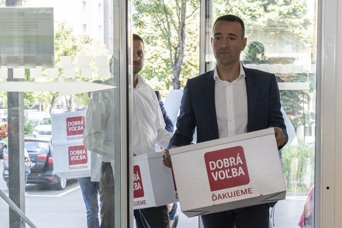 Ilustračný obrázok k článku Dobrá voľba pôjde do parlamentných volieb samostatne, s Mostom-Híd rokovania ukončili