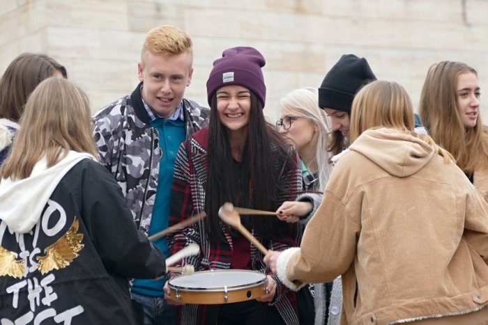 Ilustračný obrázok k článku V centre Žiliny sa bubnovalo: Za akciou sa skrýva myšlienka, FOTO, VIDEO